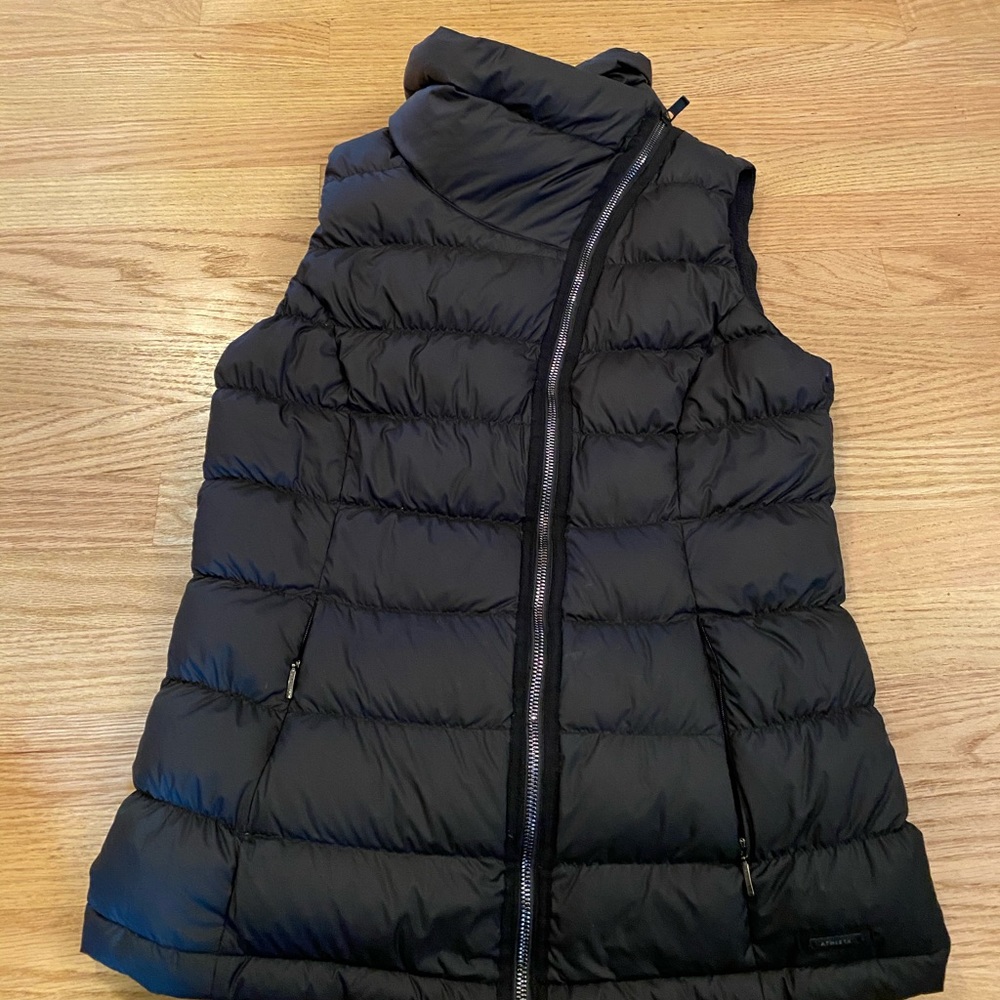 Athletea black down vest
